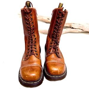 DR. MARTEN Y2K Miranda Lace Up Genuine Leather 14 Eyelet Combat Boots Size 9